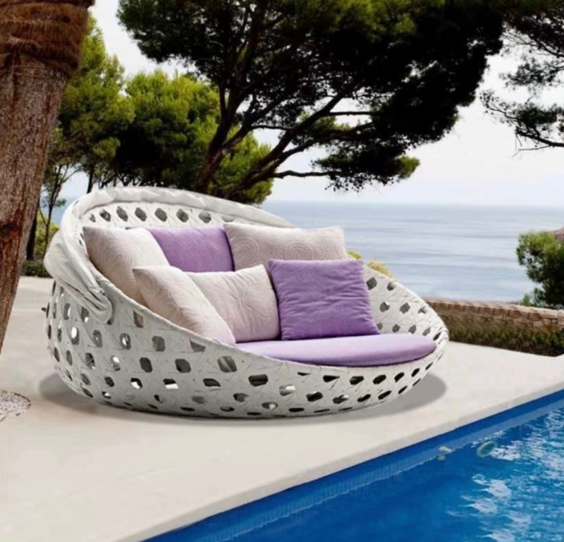 Acheter ce daybed, c’est s’offrir un coin de paradis pour l’été. Confort, élégance et personnalisation au rendez-vous