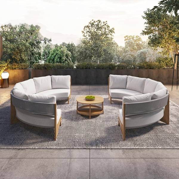 Acheter ce salon de jardin circulaire en teck et corde tressée, c’est transformer votre terrasse en un espace de détente raffiné et modulable, pensé pour recevoir en toute élégance.