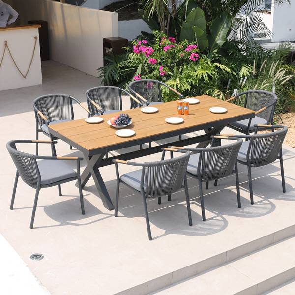 Acheter cet ensemble repas 8 places pour des repas d’été élégants, confortables et durables sur votre terrasse