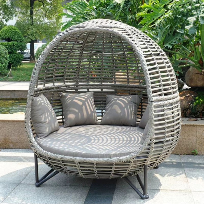 Acheter ce daybed haut de gamme, c’est offrir à votre terrasse un coin de détente raffiné, entre élégance méditerranéenne et confort absolu